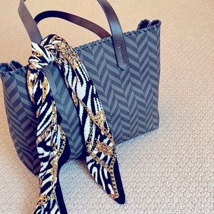 Zara - silky statement scarf